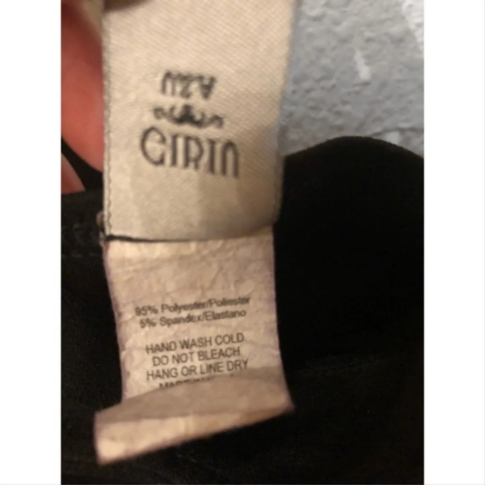 Gibiu ruffled sleeve off the shoulder crop top - Picture 5 of 5